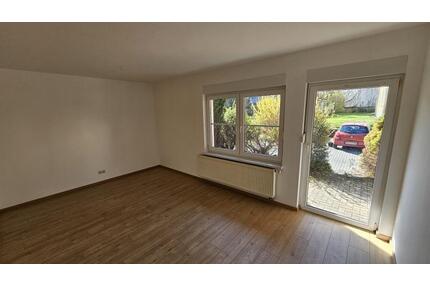 Charmante 2-Zimmer-Wohnung im Erdgeschoss – frisch modernisiert mit Terrasse - Nossen