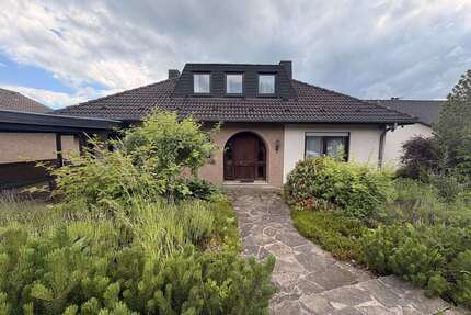 Haus zum Kaufen in Schauenburg Elgershausen 399.000,00 € 220 m² - Schauenburg / Elgershausen
