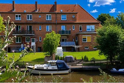 Emden: Attraktive 4 Zimmer Wohnung mit Balkon in Kanallage