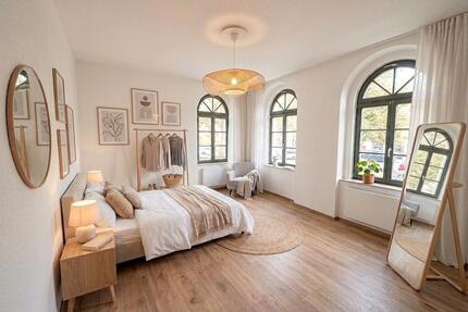 DESIGN-JUWEL im Denkmal: 2 Raum, EBK & 6,5% Rendite! 0% Prov. - Glauchau