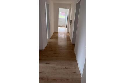 Gepflegte 3-Zimmer-Wohnung im Souterrain in Röthlein