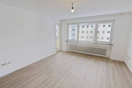 Perfekt für Paare oder eine kleine Familie: Gemütliche 3-Zimmer-Wohnung mit BALKON - Paderborn Sennelager