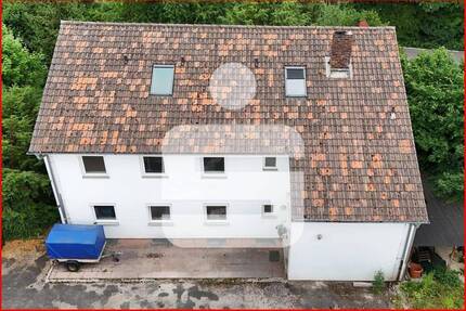 Zweifamilienhaus mit großem Grundstück und zweitem Baurecht - Ebermannstadt