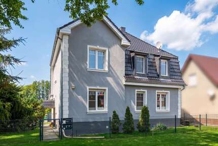 Haus zum Kaufen in Bestensee 640.000,00 € 200 m²