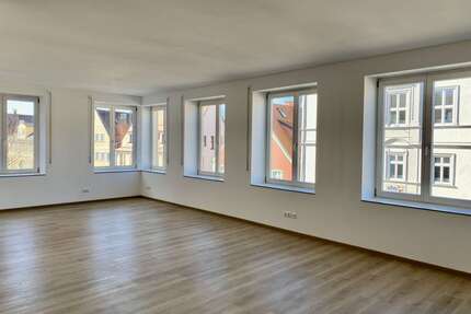 Wohnung zum Mieten in Schrobenhausen 1.275,00 € 127 m²