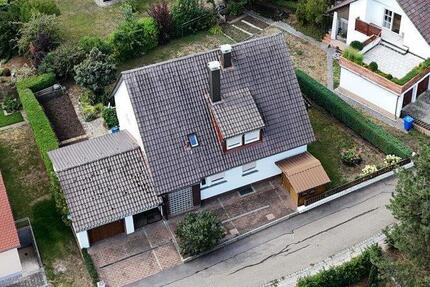 Zweifamilienhaus mit Garten in Nördlingen-Pfäfflingen
