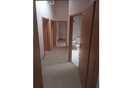 67 m² - Helle 2 Zimmer-Wohnung mitten in Weinheim zu vermieten
