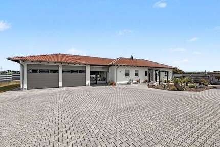 Haus zum Kaufen in Amöneburg 1.594.000,00 € 127.47 m²