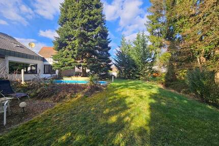 Außergewöhnliches Architektenhaus Garage Pool in Top-Lage von Homburg-Kirrberg - Homburg / Kirrberg