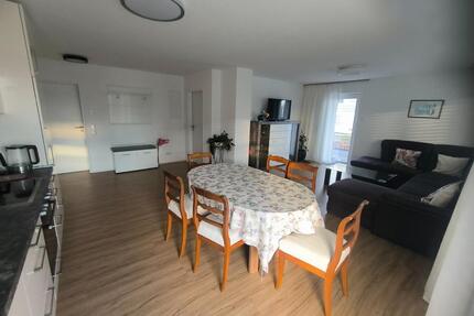 Möblierte 3-Zimmer-Wohnung mit 2 Schlafzimmern & 2 Balkonen - Radolfzell am Bodensee