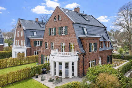 Haus zum Kaufen in Hamburg 2.695.000,00 € 242 m²