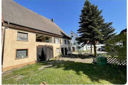 Haus zum Kaufen in Rottweil 350.000,00 € 227 m²