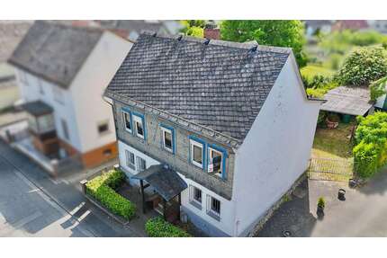 Kleines charmantes EFH in Sinn OT mit Garten