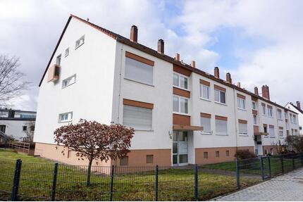 Frisch saniert und bezugsfrei - 3-Zimmer-Wohnung mit Balkon in Bayreuth