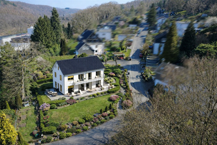 Attraktives Grundstück zur Bebauung mit Zweifamilienhaus. (projektiert, noch nicht gebaut) - Wuppertal Barmen