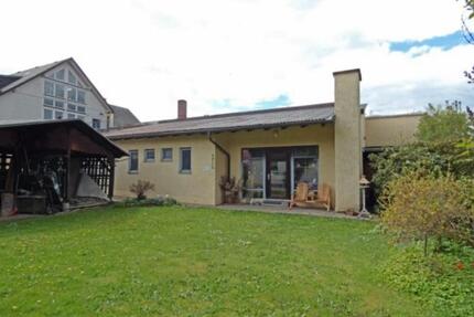 Bungalow mit eigenen Garten - 70.000,00&nbsp;EUR Kaufpreis, ca.&nbsp; 85,00&nbsp;m&sup2; in Waldsassen (PLZ: 95652)