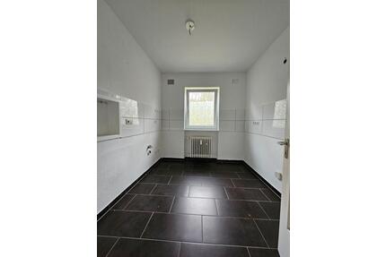 Helle 3 ZKB mit Balkon im 2.OG - 500,00&nbsp;EUR Kaltmiete, ca.&nbsp; 65,00&nbsp;m&sup2; in Kusel (PLZ: 66869)