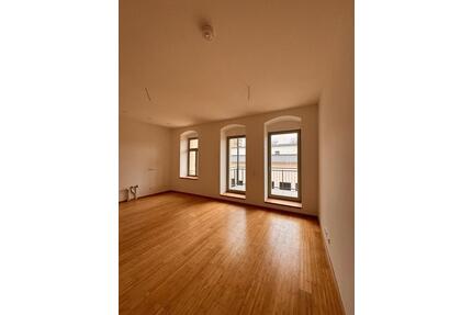 Großzügige 4 Raumwohnung mit Balkon, 2 Bädern & Fußbodenheizung - Chemnitz Hilbersdorf