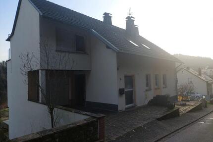 Ein-Zweifamilienhaus in Malberg - Kyllburg
