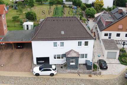 Haus zum Kaufen in Hessisch Oldendorf 259.000,00 € 140 m²
