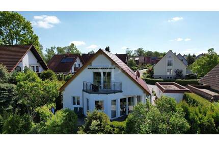Sonnenhelle Tage zwischen Terrasse, Garten und Balkon - Dresden / Schönfeld-Weißig
