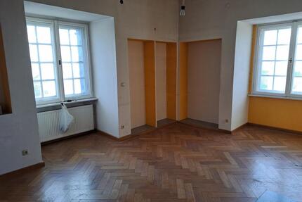 Wohnraum für Studierende - 500,00&nbsp;EUR Kaltmiete, ca.&nbsp; 100,00&nbsp;m&sup2; in Marktredwitz (PLZ: 95615)