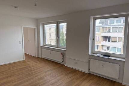 Sanierte 3 Zi.-Whg. mit Balkon in der Innenstadt - Braunschweig