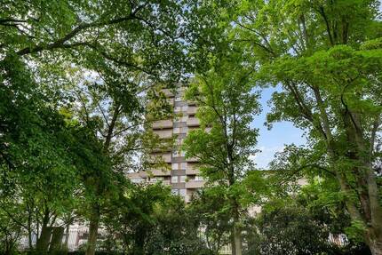 Domblick in Deutz - 3-Zimmer-Wohnung mit großem Sonnenbalkon nahe der Lanxess Arena! - Köln