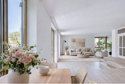 AIGNER - Modernes Einfamilienhaus mit Dachstudio in zentraler, ruhiger Lage von Seefeld