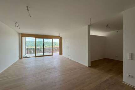 Wohnung zum Mieten in Esslingen am Neckar 2.075,00 € 87.81 m²