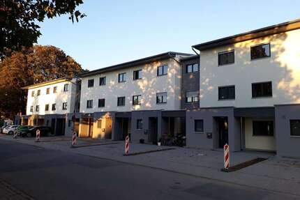 Haus zum Mieten in Bad Schönborn 1.990,00 € 144 m²
