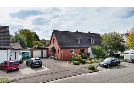 Wohnen, Leben, Genießen: Doppelhaushälfte mit Gartenparadies in Neuwerk - Mönchengladbach