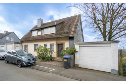 Helle Wohnung mit Balkon in ruhiger Lage (ca. 70 m²) - Remscheid