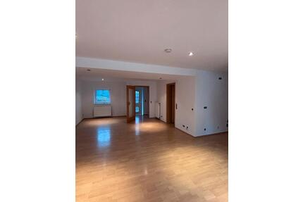Appartement Singelwohnung - 480,00&nbsp;EUR Kaltmiete, ca.&nbsp; 60,00&nbsp;m&sup2; in Much (PLZ: 53804)