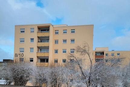 Schöne 3-Zimmer-Wohnung - 163.000,00&nbsp;EUR Kaufpreis, ca.&nbsp; 75,00&nbsp;m&sup2; in Sankt Georgen im Schwarzwald (PLZ: 78112)