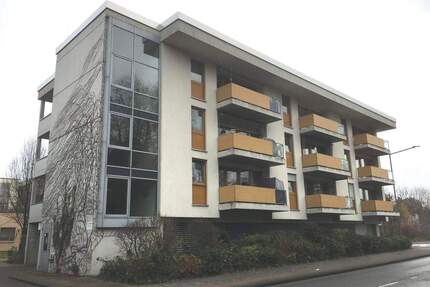 Interessantes Mietangebot: gepflegte 3-Zimmerwohnung mit Einbauküche, Balkon u. Tiefgaragenplatz direkt in der Innenstadt an der Else - Bünde