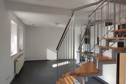 Einfamilienhaus mit Garten und 4 Zimmern – 121 m² zu vermieten - Schopp Finsterbrunnertal