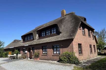 Haus zum Kaufen in Poppenbüll 495.000,00 € 220 m²