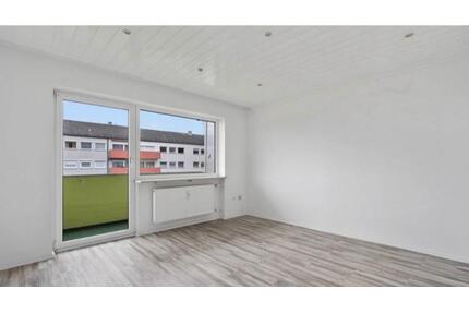 HELLE 2-ZIMMER WOHNUNG MIT BALKON UND EINBAUKÜCHE - Ingolstadt Nordost