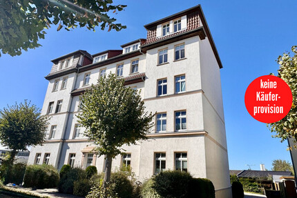 HORN IMMOBILIEN++ Neustrelitz, vermietetes MFH mit 10 Wohneinheiten, Stellplätzen und Keller