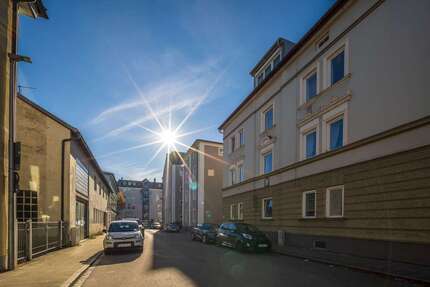 Haus zum Kaufen in Rosenheim 1.180.000,00 € 362 m²