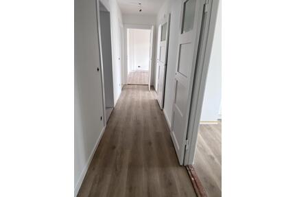 Hochwertig kernsanierte 4-Raumwohnung – Erstbezug in Stralsund Franken