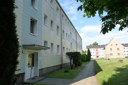 FÜR DIE KLEINE FAMILIE - 3-Zimmer-Wohnung mit Balkon - Bernau bei Berlin