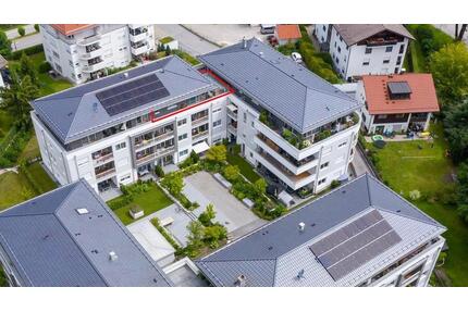 Exklusiv! 2-Zi. Penthouse-Wohnung mit zwei Dachterrassen-Zugängen und EBK - Bad Tölz