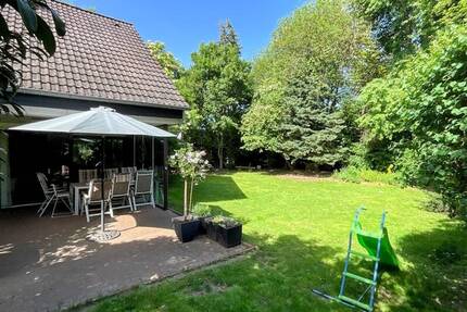 Großzügiges Einfamilienhaus für die große Familie in Braunschweig - Stöckheim - Braunschweig / Stöckheim