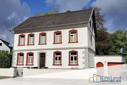 Haus zum Mieten in Hellenthal 1.450,00 € 160 m²