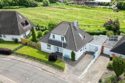 Haus zum Kaufen in Büsum 349.000,00 € 141.18 m²