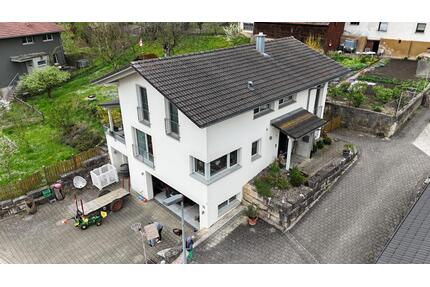 Schönes Einfamilienhaus mit tollem Grundstück im Grünen - Hohentengen am Hochrhein