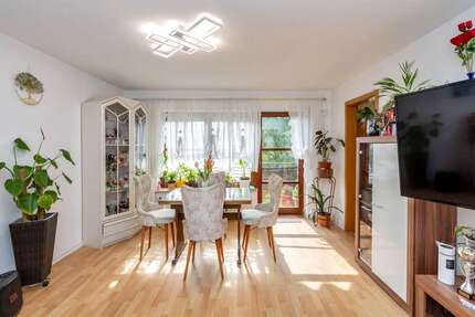 Wohnung zum Kaufen in Schorndorf 229.000,00 € 69.32 m²