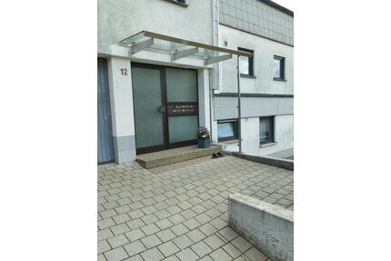 3- Zimmer Dachgeschosswohnung - 600,00&nbsp;EUR Kaltmiete, ca.&nbsp; 58,00&nbsp;m&sup2; in Lenningen (PLZ: 73252)